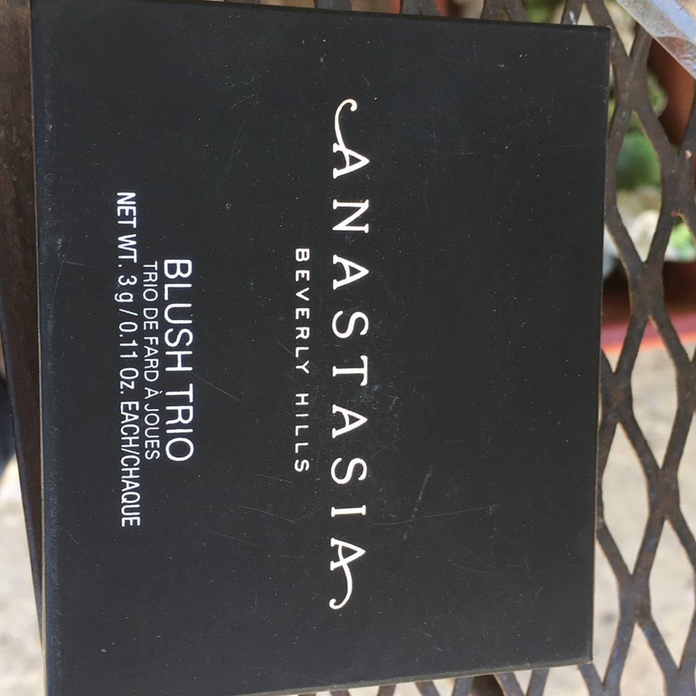 Anastasia Beverly Hills Blush Trio